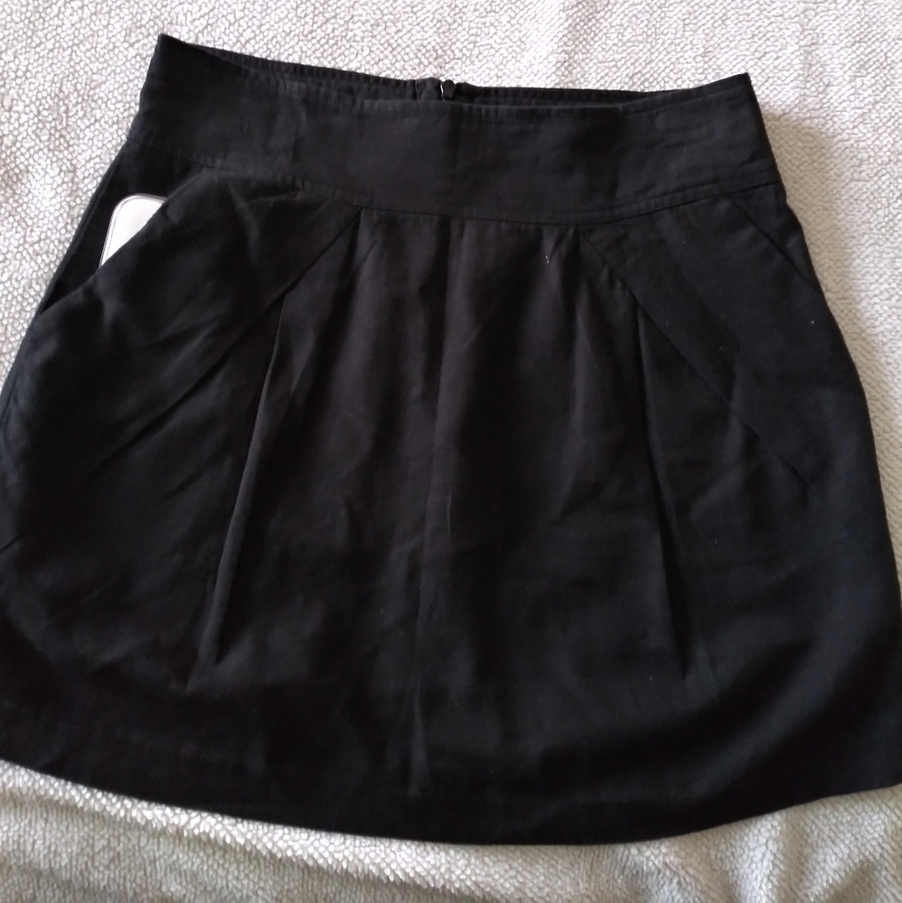 Cute Black Skirt with Pockets